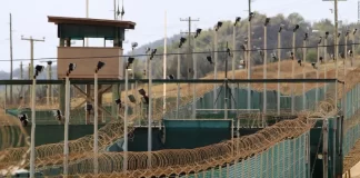 EE.UU considera usar Guantánamo para retener a migrantes indocumentados