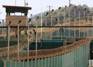 EE.UU considera usar Guantánamo para retener a migrantes indocumentados