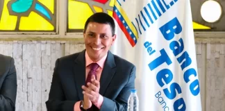 Jimmy Berríos asume como viceministro de Economía Digital, Banca, Seguros y Valores