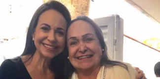 María Corina denuncia asedio a la casa de su madre en Caracas