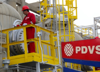 EE.UU amenaza con retirar licencias petroleras a empresas en Venezuela