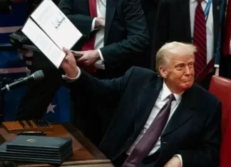 Trump ordena salida de EE. UU. de la OMS