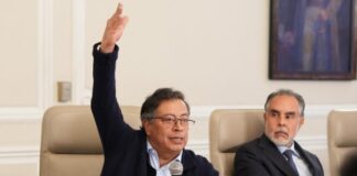 Crisis en el Gobierno de Colombia Petro solicita la renuncia de todo su gabinete