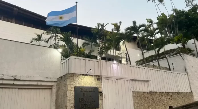 Carlos Barraza: ¿Chivo expiatorio o pieza clave en el robo de la embajada?