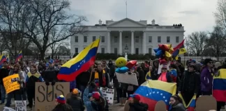 Nueva política migratoria de EE.UU. deja sin TPS a 300.000 venezolanos