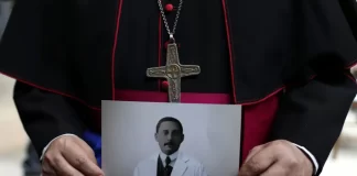 El “médico de los pobres” es proclamado santo por el Vaticano