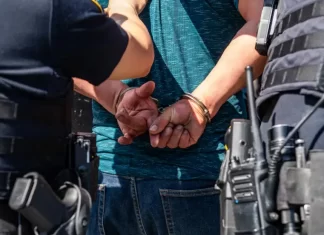 EEUU arresta a 100 pandilleros del Tren de Aragua en redadas multitudinarias