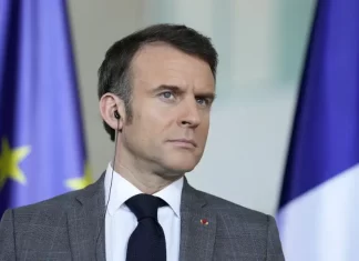 Macron exige alto el fuego a Rusia