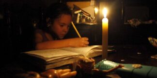 Reducen horarios en instituciones públicas por seis semanas debido a la crisis eléctrica