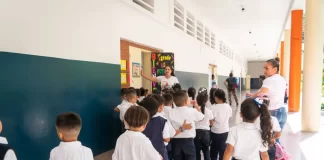 Gobierno excluye a escuelas de reducción horaria