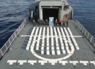 Incautan narcosubmarino con 6.5 toneladas de cocaína