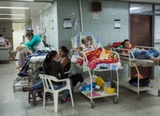Médicos Unidos de Venezuela denuncia privatización indirecta en hospitales públicos
