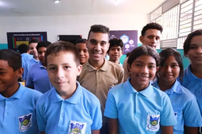 Jóvenes de Guárico participan en las Olimpiadas de Astronomía 2025