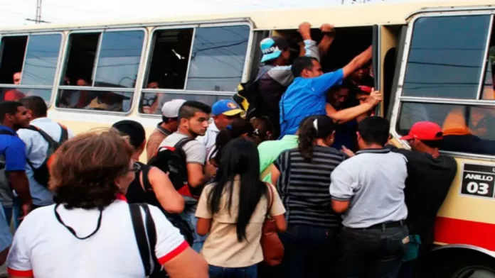 Transportistas exigen ajuste de tarifa urbana a 0,50