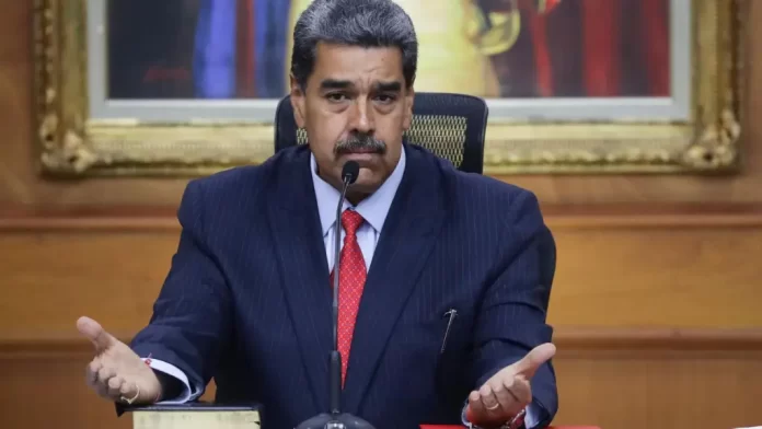 Maduro impulsa reforma constitucional para "consolidar soberanía"