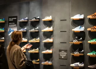 Nike se desploma 11% en bolsa por aranceles de EE.UU. a productos vietnamitas
