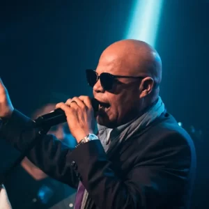 Muere Rubby Pérez tras derrumbe en discoteca Jet Set