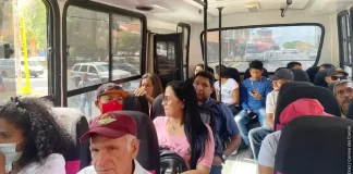 Transportistas exigen aumento urgente del pasaje a $0,50