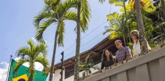 Opositores cumplen 400 días asilados en embajada argentina en Caracas