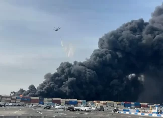 Explosión en puerto iraní deja 5 muertos y más de 500 heridos