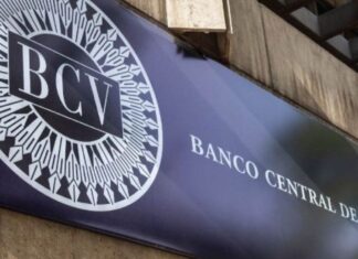 Maduro cambia directiva del BCV y nombra nueva presidenta