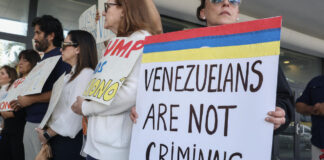Jueza bloquea intento de Trump de eliminar parole humanitario