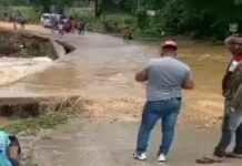 Lluvias colapsan vía en Falcón y aíslan a pueblos costeros