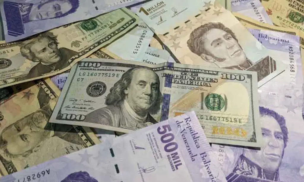 Chevron sale y el dólar sube: el bolívar se deprecia 37,7% en 58 días