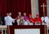 Papa León XIV pide “construir puentes” en su primer mensaje al mundo