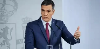 Pedro Sánchez denuncia delito en filtración de mensajes privados