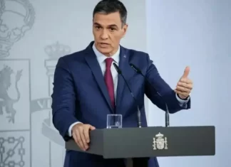 Pedro Sánchez denuncia delito en filtración de mensajes privados