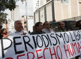 SNTP exige liberación de 15 periodistas presos en Venezuela