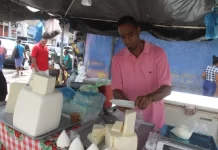 Lluvias bajan precios de la leche y el queso