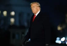 Kremlin defiende ataques a Ucrania y califica críticas de Trump