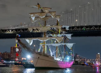 Falla técnica detiene buque en EE.UU. y repatrían a 180 cadetes