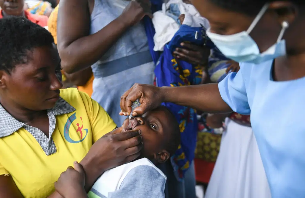 Más de 500.000 niños mueren al año en África por falta de vacunas