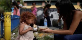 Salario de hambre y desnutrición infantil crisis social que persiste en Venezuela