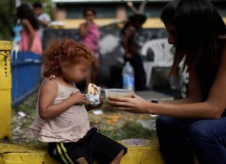 Salario de hambre y desnutrición infantil crisis social que persiste en Venezuela