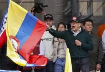 Petro acusa al Senado de fraude y llama a protesta masiva