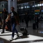 EE.UU. prohíbe viajar a Venezuela y pide evacuar de inmediato