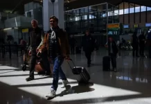 EE.UU. prohíbe viajar a Venezuela y pide evacuar de inmediato