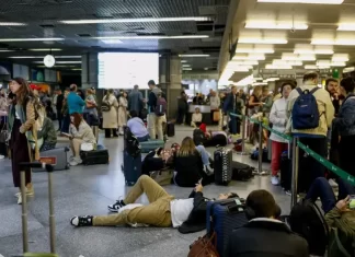 Robo de cable y choque de tren dejan sin servicio a 11.000 pasajeros en España