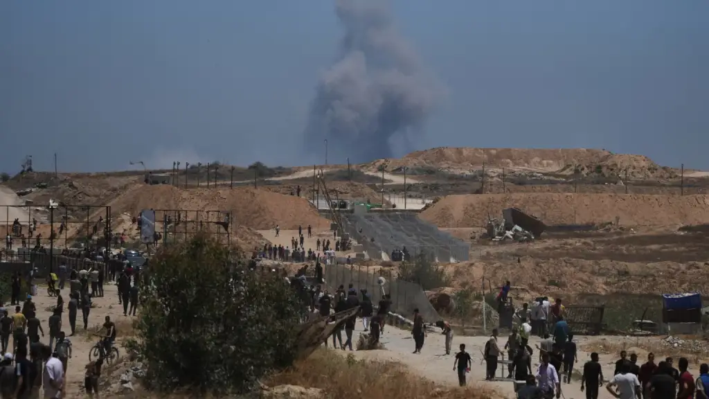 Hamás ofrece ceder control de Gaza si Israel detiene la ofensiva