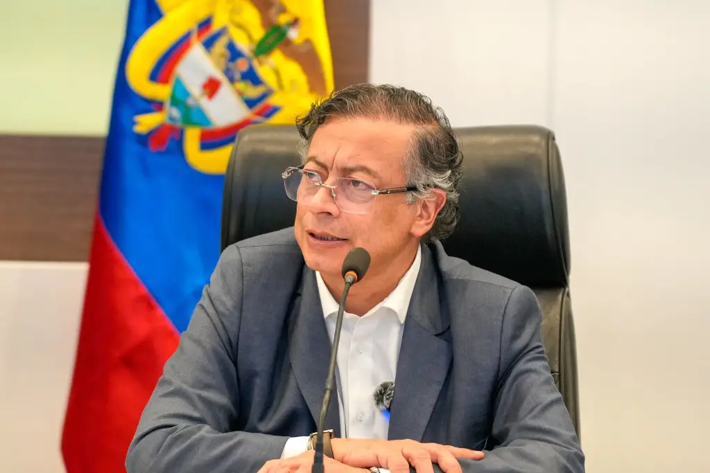 Petro pedirá apoyo del FBI y la CIA por atentado a Miguel Uribe