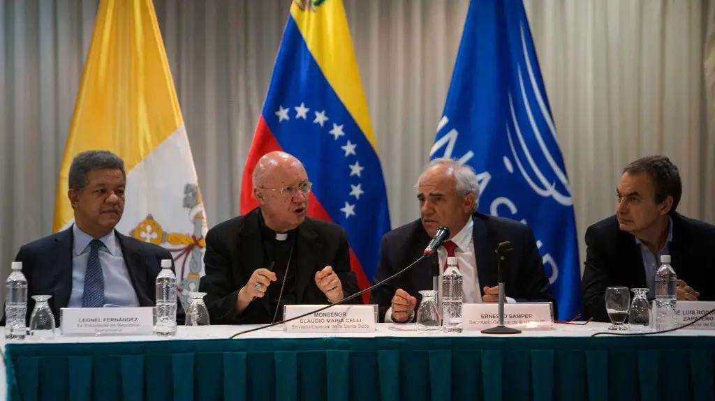 Trinidad y Venezuela abren diálogo tras denuncia de Maduro