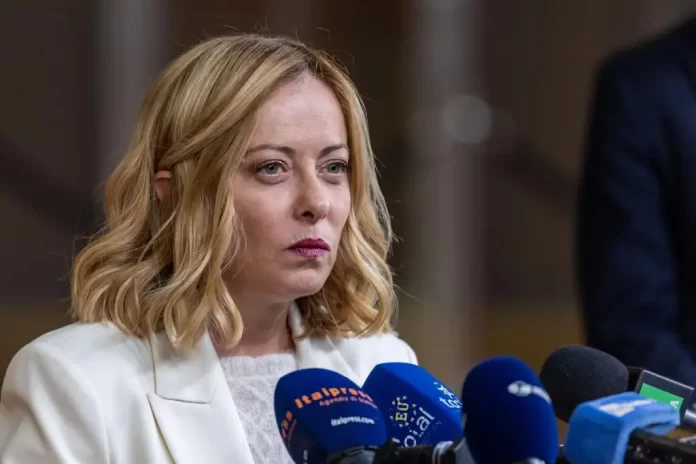 Meloni condena odio ideológico tras amenaza contra su hija