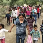 Ecuador supera los 100 mil desplazados por violencia criminal