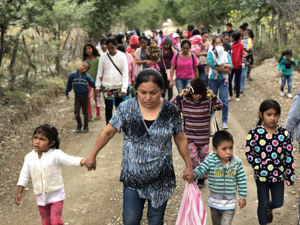Ecuador supera los 100 mil desplazados por violencia criminal