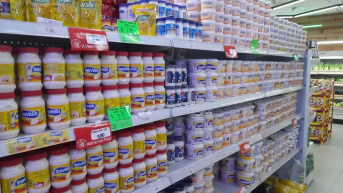 Gobierno fijará nuevos precios de alimentos para frenar la especulación