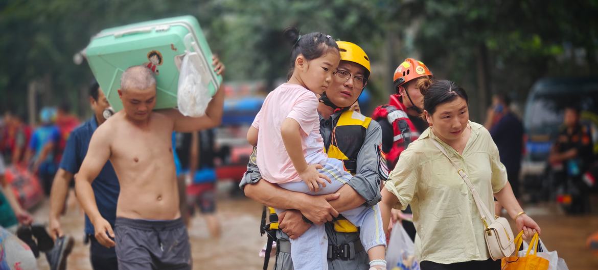 Tifón Wutip obliga a evacuar a más de 12.000 personas en China